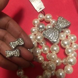 White and Black- pearl ribbon bracelet and earring